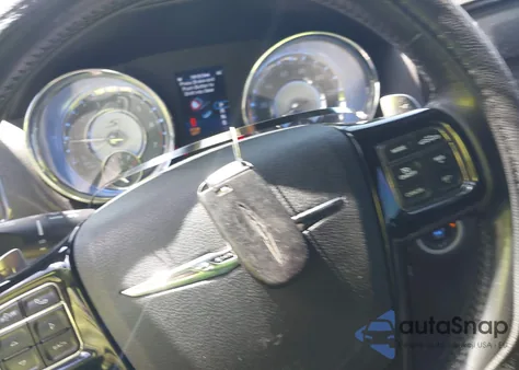 2012 Chrysler 300 S V6 z USA, uszkodzony, nr VIN 2C3CCABG2CH155173